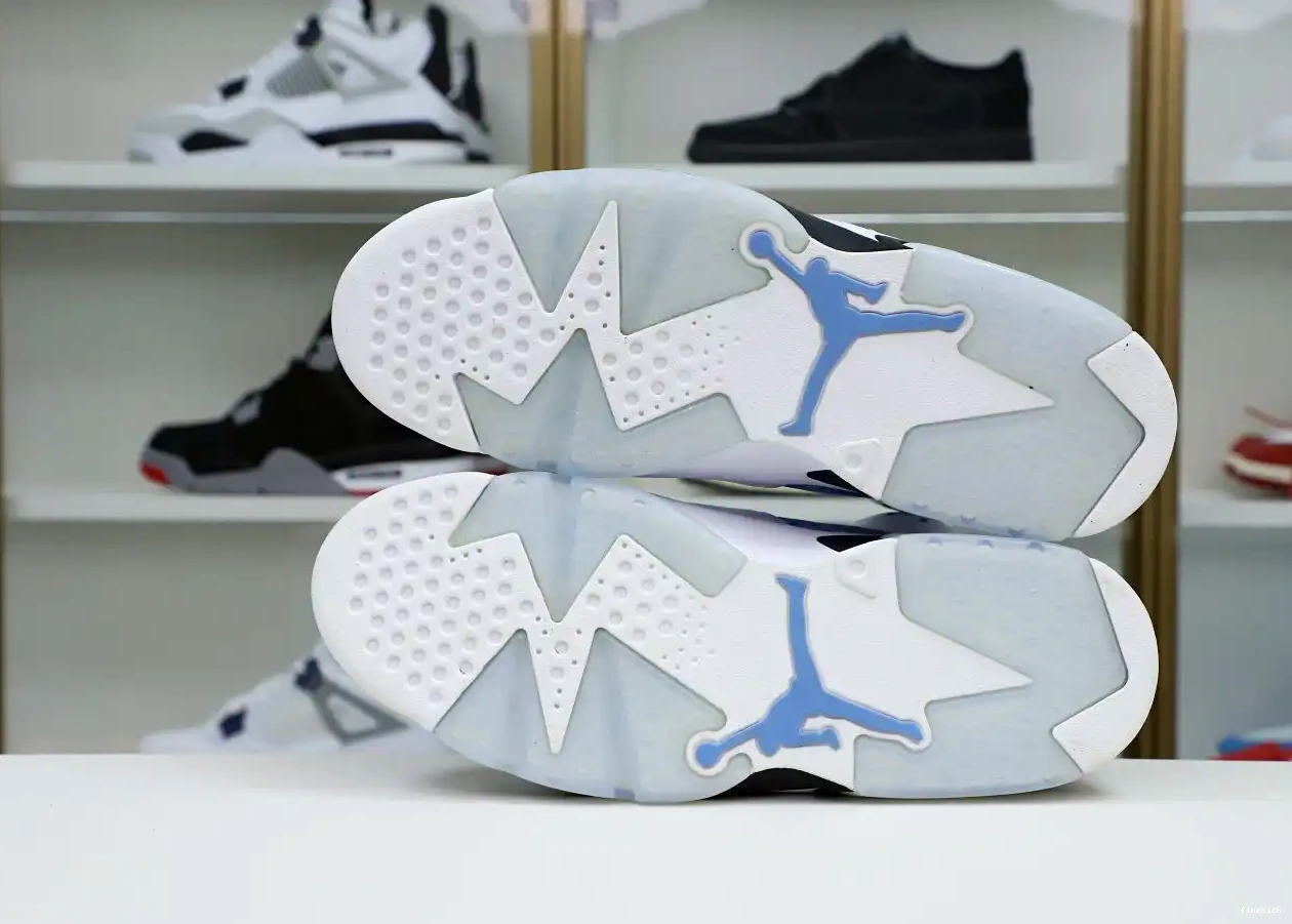 HOME' RETRO AIR JORDAN 6 'UNC 0405